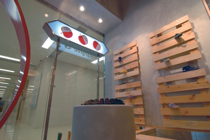 children-shoe boutique