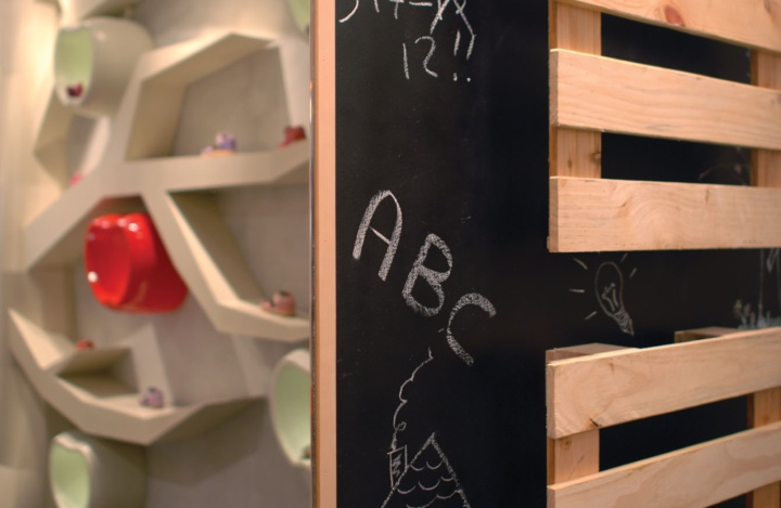 children-shoe boutique