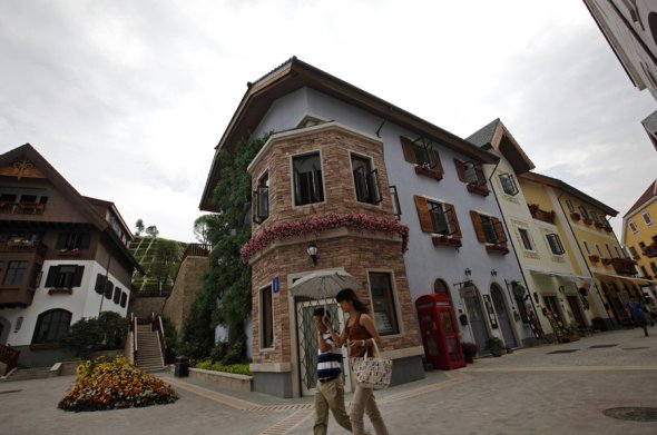 China Creates Replica of an Entire Austrian Village HallStatt