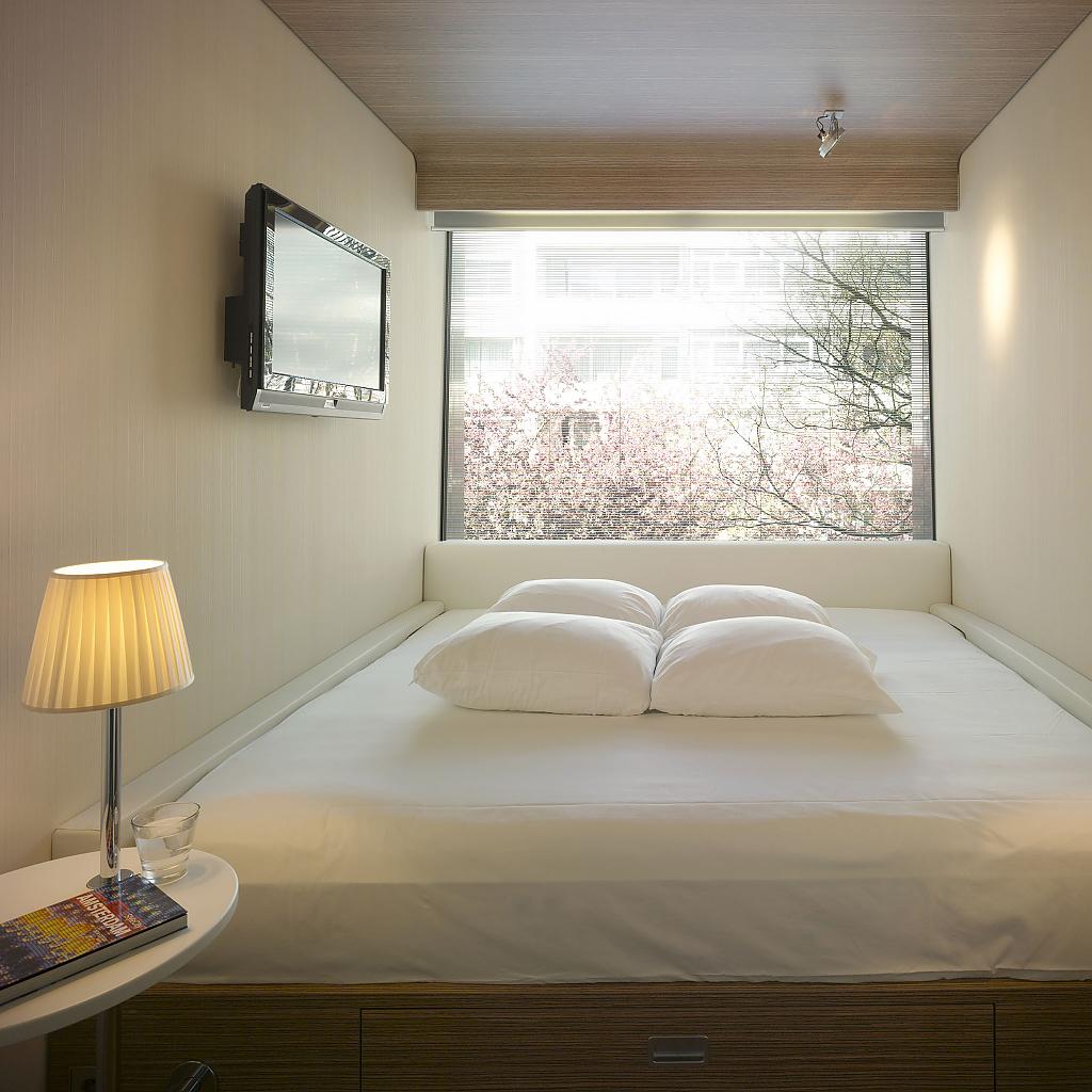 citizenM Hotel by Concrete Architectural Associates, Amsterdam