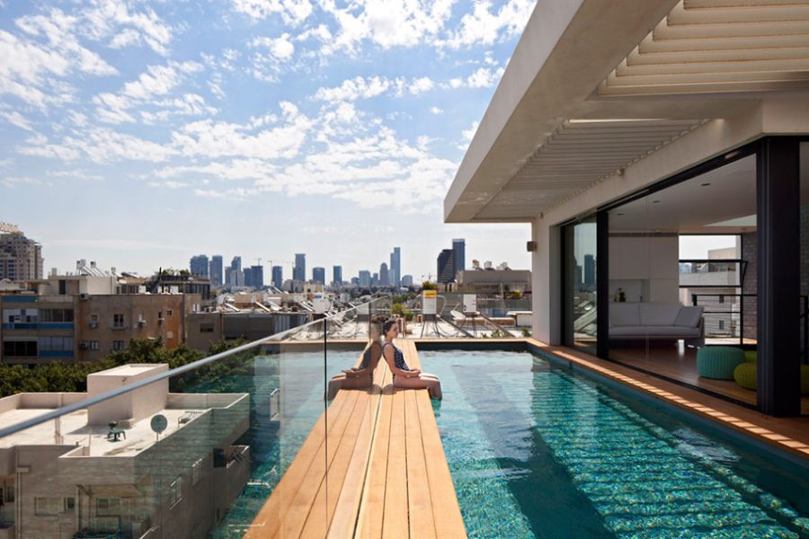 Classy Contemporary Home In Tel Aviv