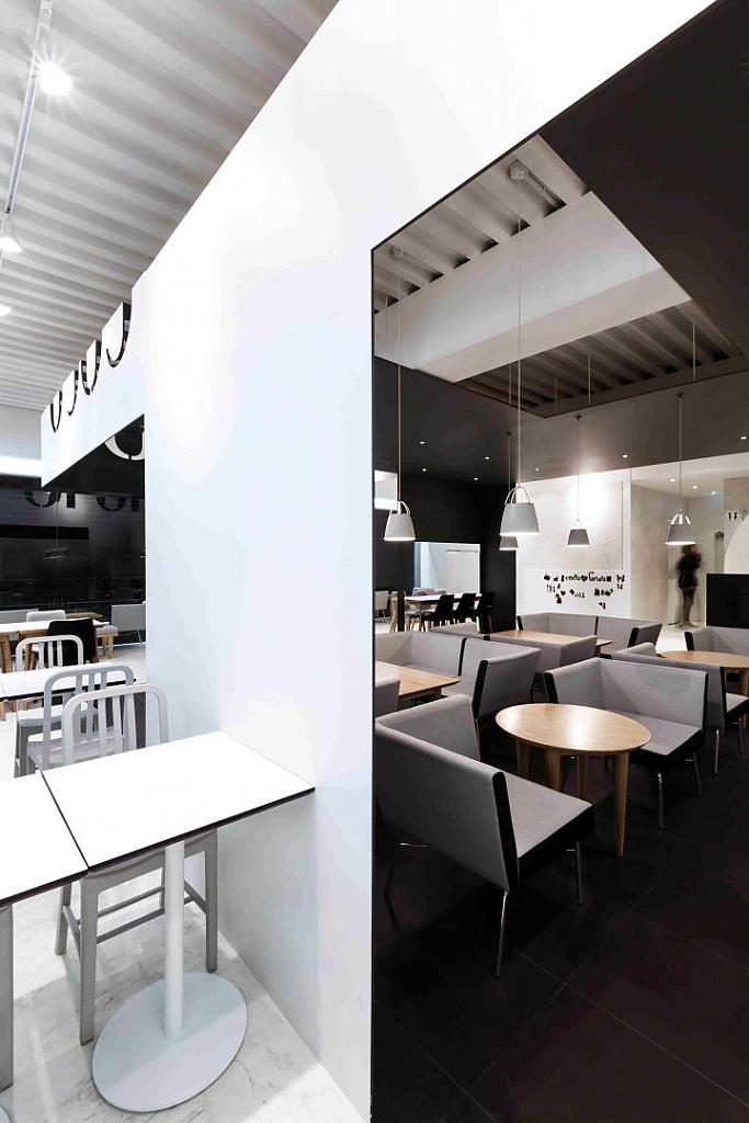 Coco bruni cafe by Betwin Space Design, Seoul