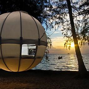 Gorgeous Hammock Tent Encased in Cozy Luxury