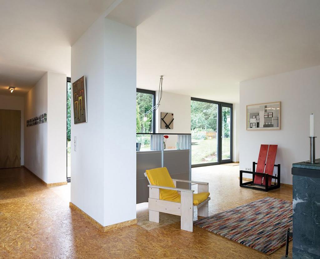 Compact L-Shaped Atypical Home
