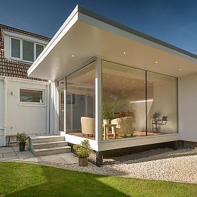 Contemporary Garden Room