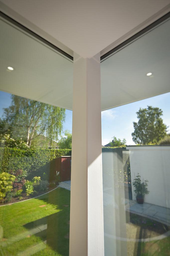 Contemporary Garden Room