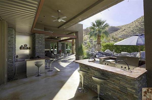 Contemporary Palm Springs Villa Charms with Luxury