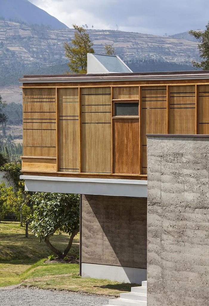 Cotacachi House By Arquitectura X