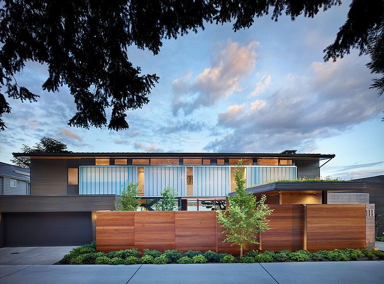 Courtyard House in Seattle