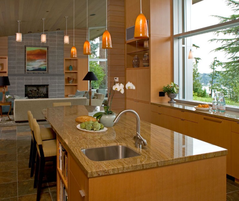 Displaying Earthy Nuances