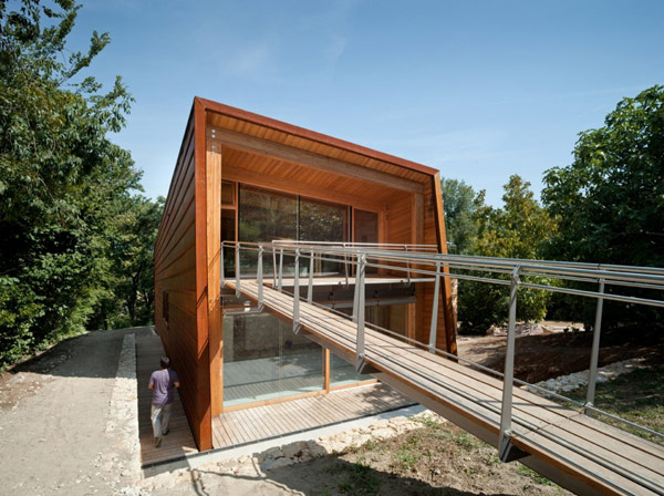 experimental-zero-energy-building-08
