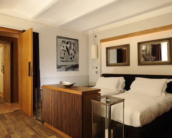 Enjoy Fashion, Luxury and History in Rome
