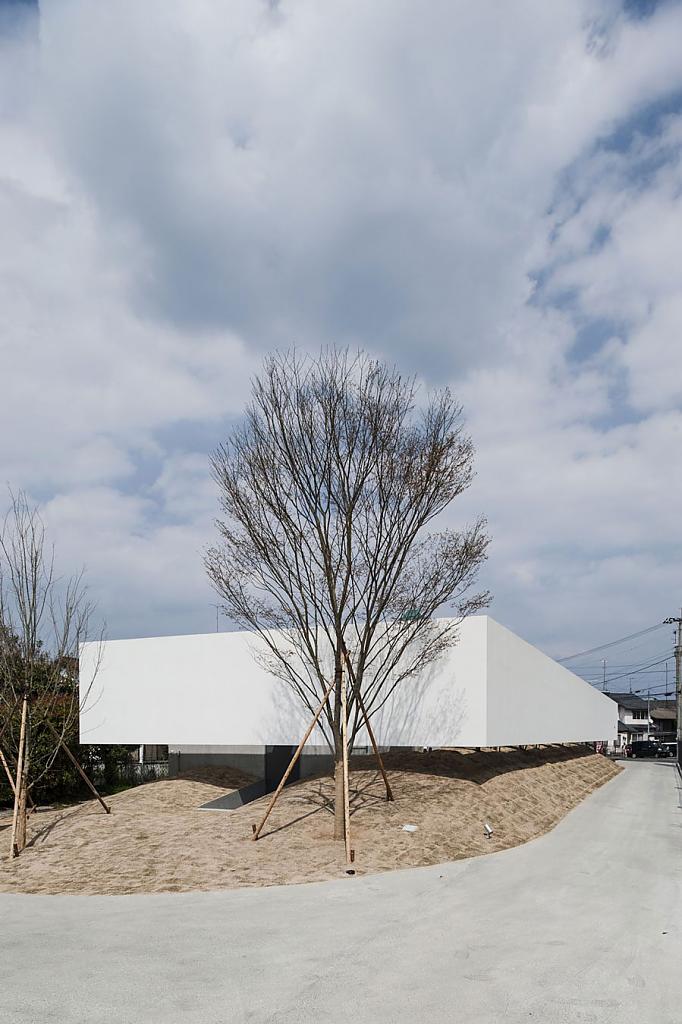 FLAT 40 by Keisuke Kawaguchi+K2-Design