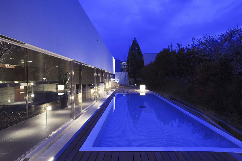 FLAT 40 by Keisuke Kawaguchi+K2-Design