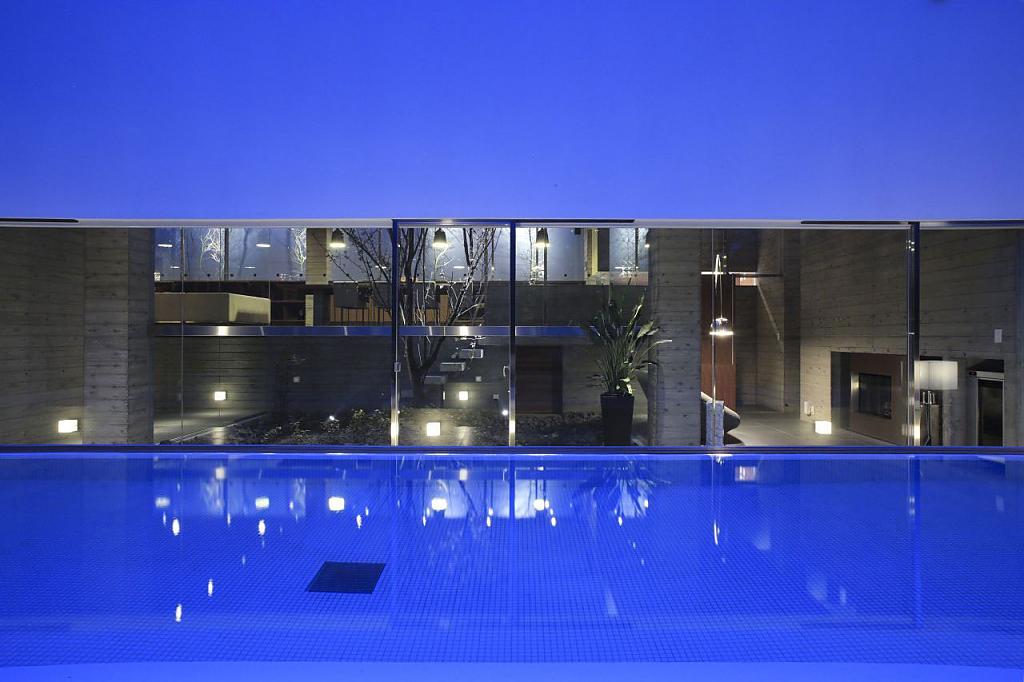 FLAT 40 by Keisuke Kawaguchi+K2-Design