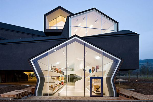 Grandiose Vitra House: Home for Designer Furniture