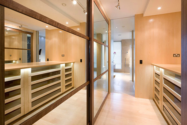 Contemporary, Luxurious Interiors at Grange View Residence in UK