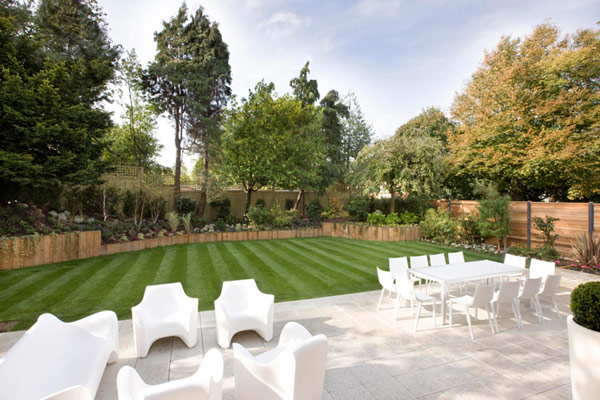 Contemporary, Luxurious Interiors at Grange View Residence in UK