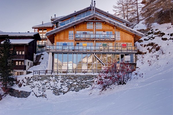 Heinz Julen Loft Offers Lavish Comforts Amidst Majestic Swiss Alps