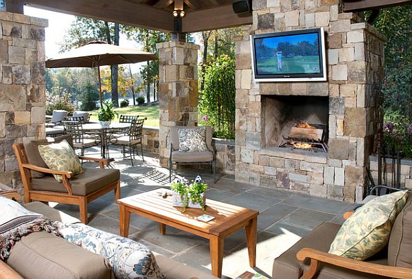 Hosting an Outdoor Party in Autumn
