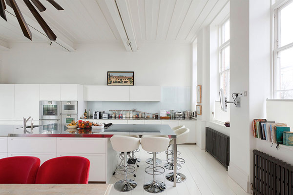 Blake House in London Exuding Inspirational Decors