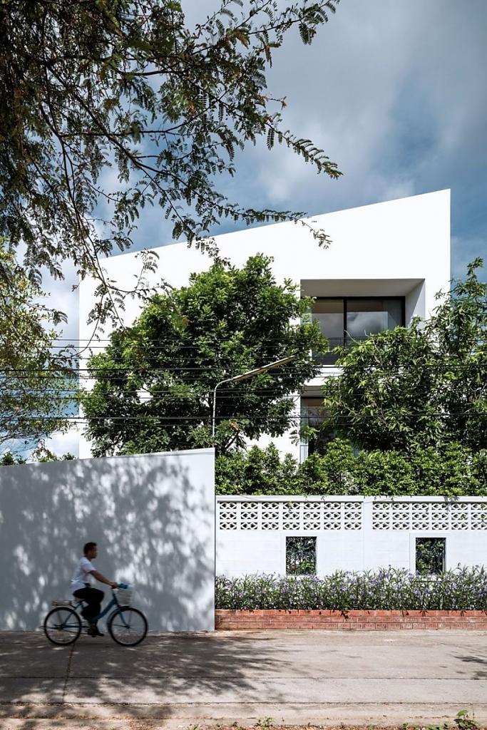 Modern Living in Africa