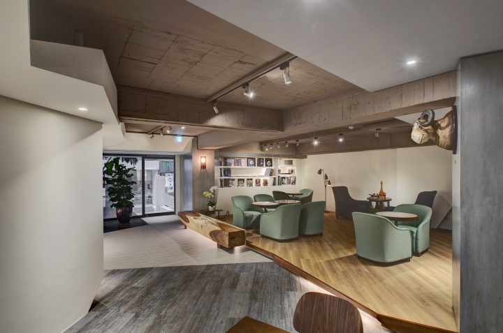 KATY HAS A LOFT