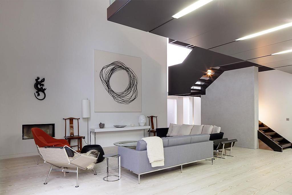 Line House in London