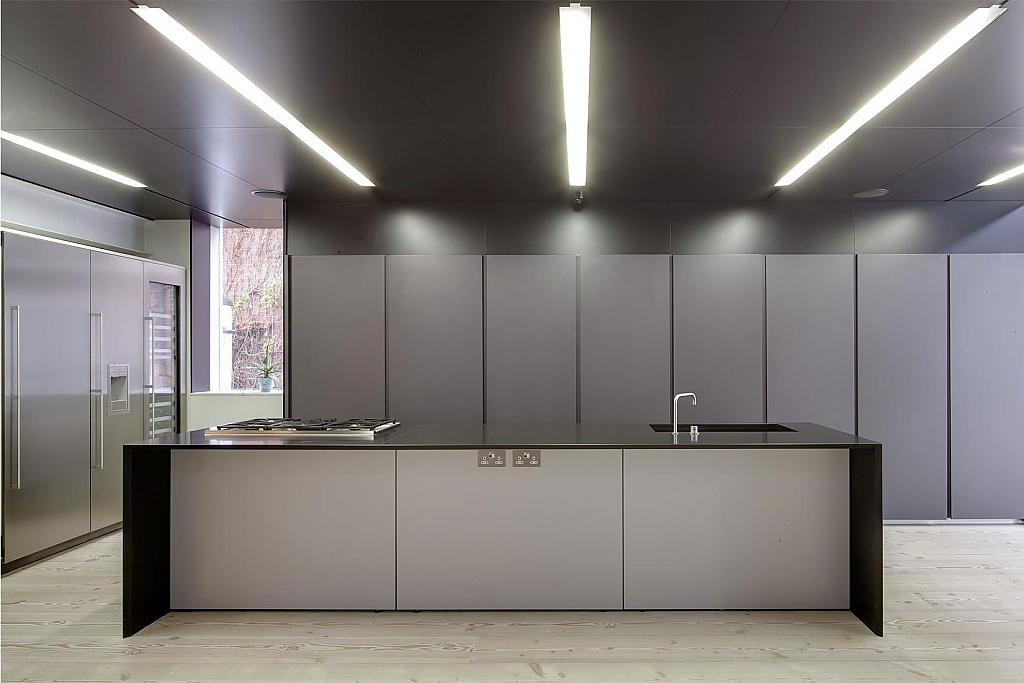 Line House in London