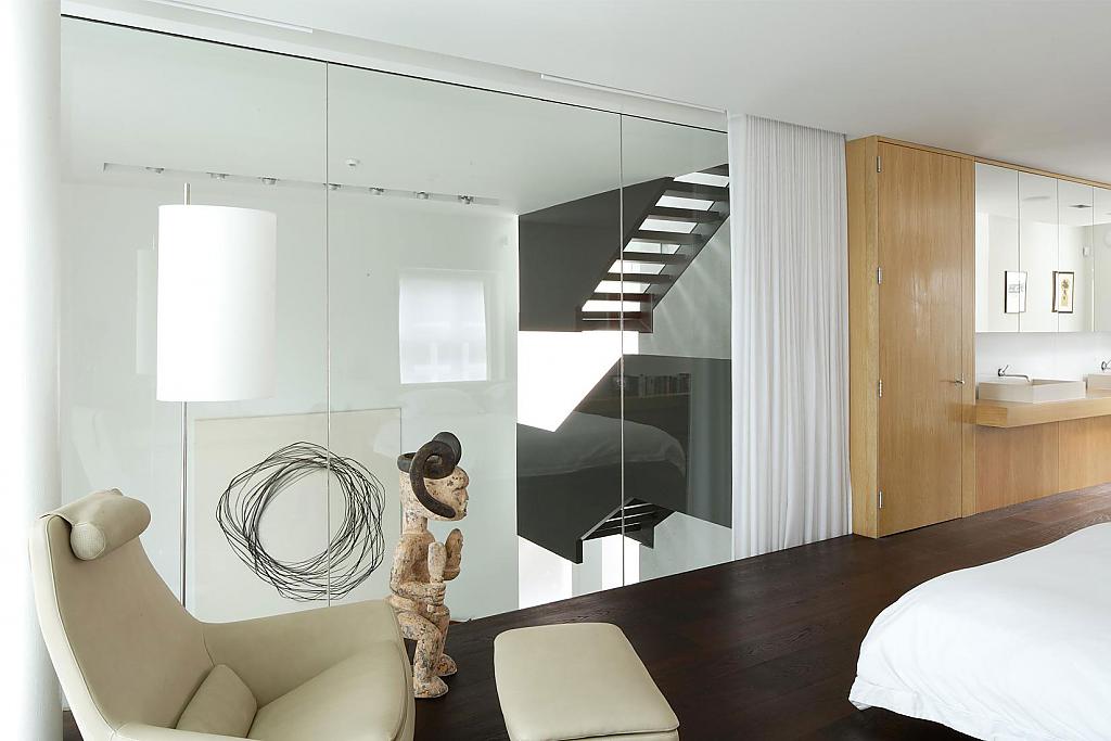 Line House in London