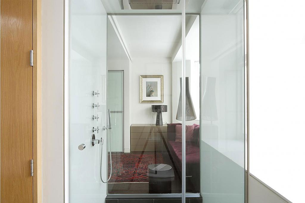 Line House in London