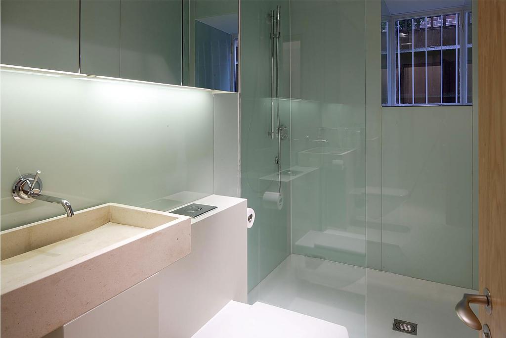 Line House in London