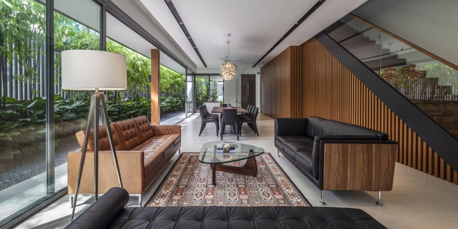 Long Narrow House In Singapore