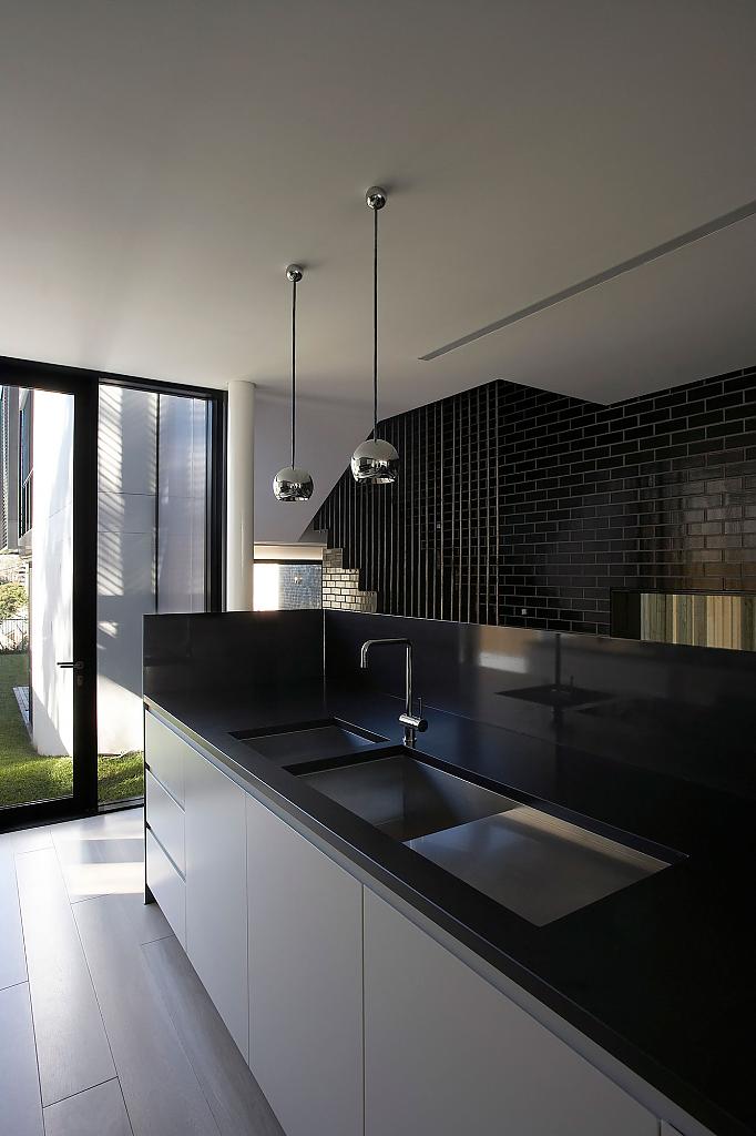 Luff Residence by Pohio Adams Architects