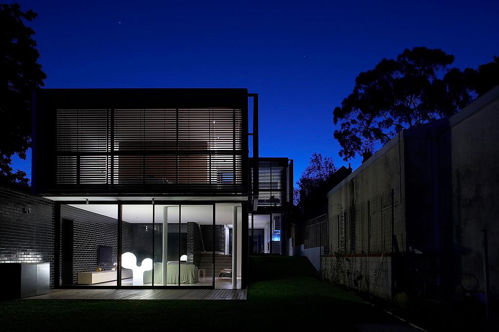 Luff Residence by Pohio Adams Architects