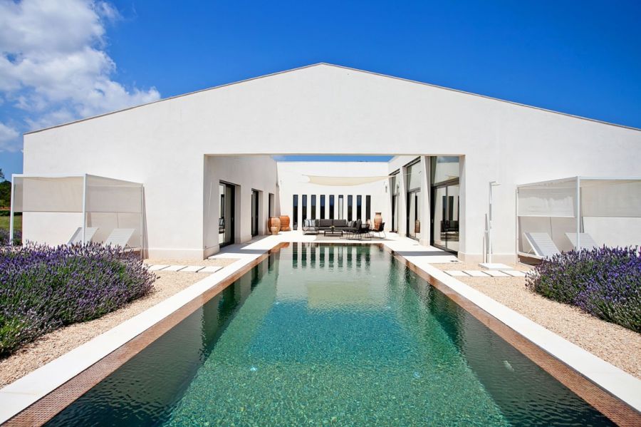 Luxurious Holiday Villa In Mallorca