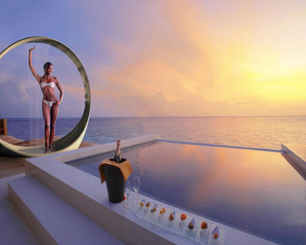 Luxurious Loop Shower