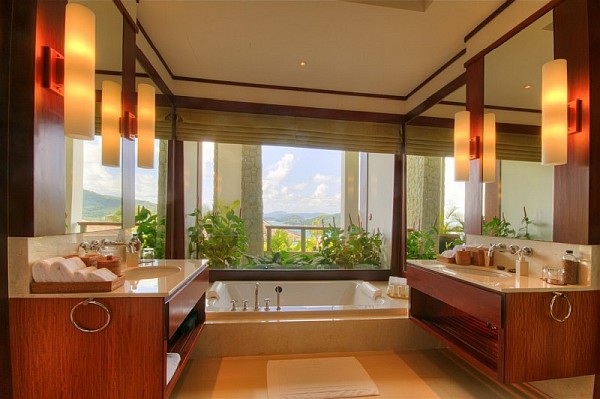 Five-Bedroom Luxury Seaside Villa in Phuket, Is Enchanting