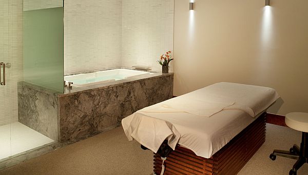 Luxury Ski Experience: Solaris Residences in Vail, Colorado