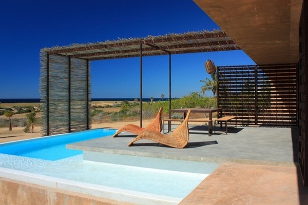 Minimalist and exotic home in Mexico