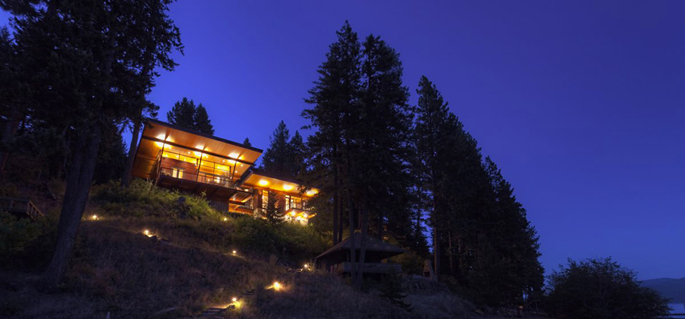 Летняя резиденция с видом на озеро Coeur D'Alene