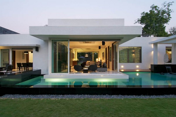 Modern White Homes