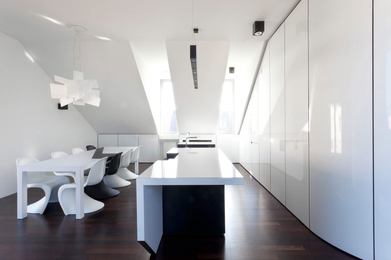 Nic By N Lab