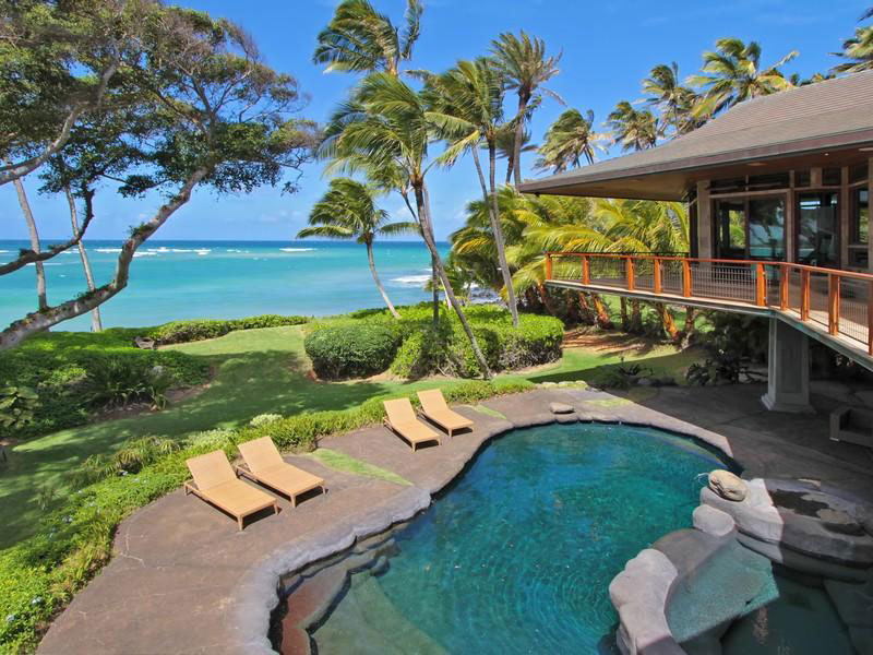 Oceanfront Residence in Hawaii