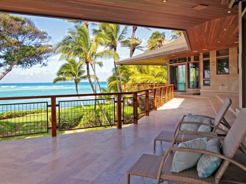 Oceanfront Residence in Hawaii