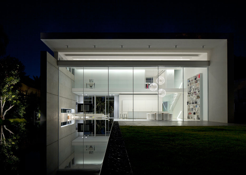 Original Modern Home Conveniently Built Between Two Yards in Israel