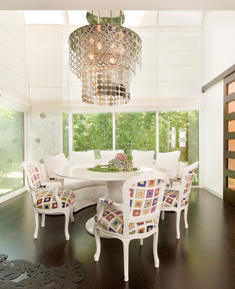Perfect Dining Chairs for Cozy, Luxurious or Bold Dining Spaces