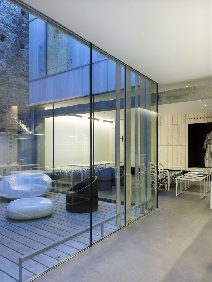 Rehabilitation Hotel Moure by Abalo Alonso