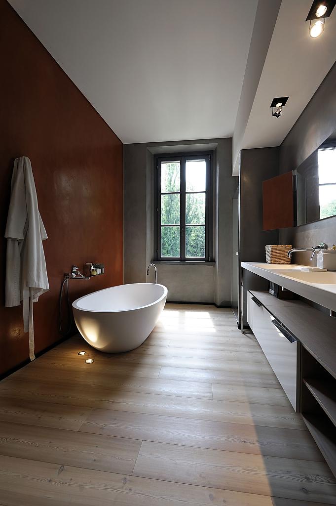 Renovation in Montonate by Benedini & Partners
