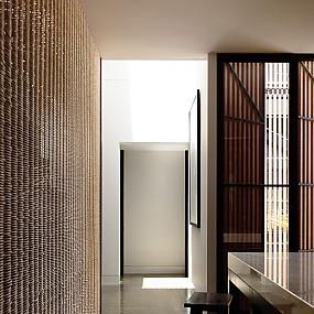 Robust Coastal Residence in Australia